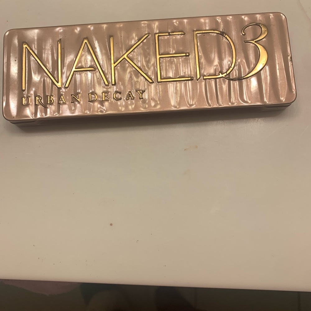 Urban Decay Naked3 Shimmery Rose Gold Compact